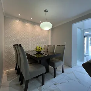  Apartamento Dno001 - Apto 1º Andar, Sacada Ampla Com Churrasqueira à Carvão, Quadra Do Mar, Centro, Garagem E Kit Brasil